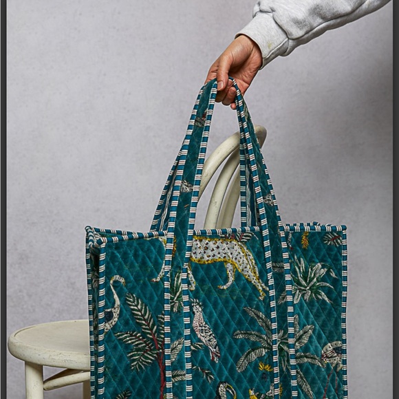 Quilted Teal Tropical Print Tote Bag - Picture 2 of 4